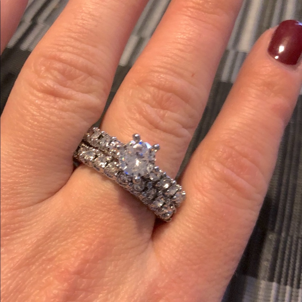 🆕 Engagement and Wedding Set 💍